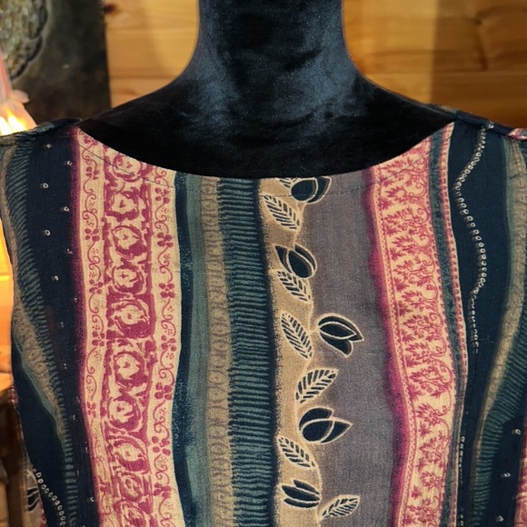 SAG HARBOR WOMAN - Picture 2 of 8